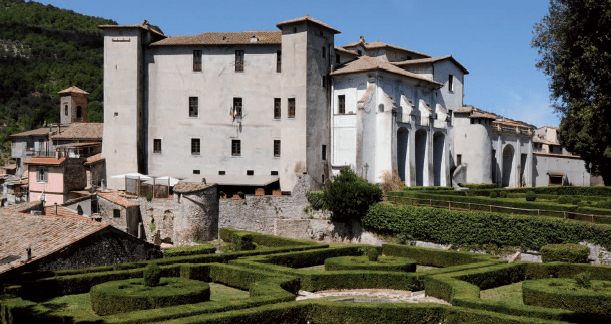 Il castello Theodoli di Sambuci