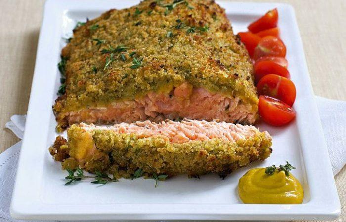 Salmone in crosta di senape e tortino di broccoletti